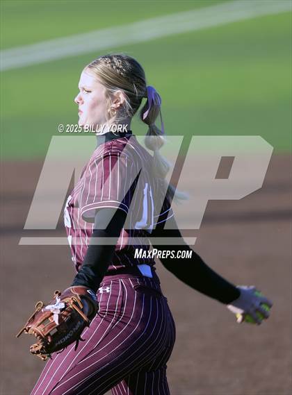 Thumbnail 3 in Slocum vs Athens photogallery.