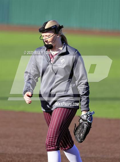 Thumbnail 2 in Slocum vs Athens photogallery.