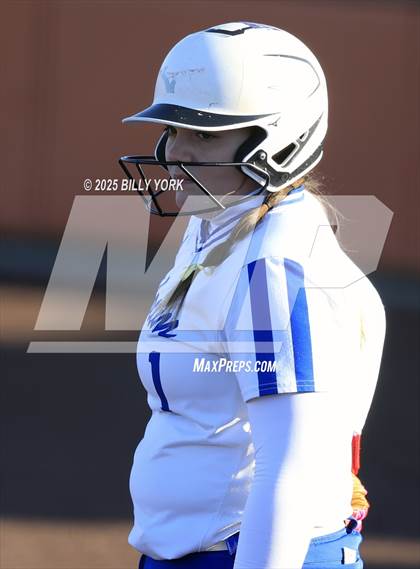Thumbnail 3 in Slocum vs Athens photogallery.