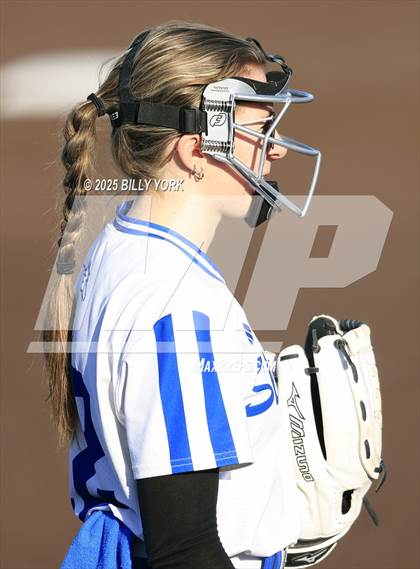 Thumbnail 2 in Slocum vs Athens photogallery.