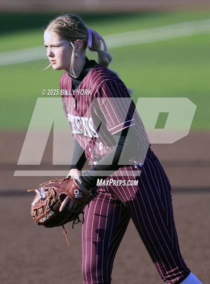 Thumbnail 1 in Slocum vs Athens photogallery.
