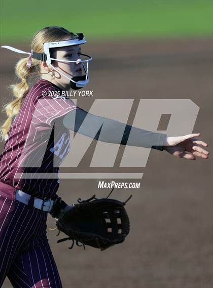 Thumbnail 1 in Slocum vs Athens photogallery.