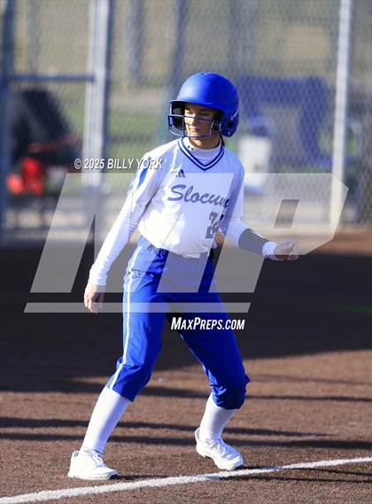 Thumbnail 3 in Slocum vs Athens photogallery.
