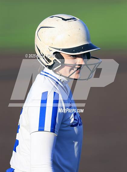 Thumbnail 2 in Slocum vs Athens photogallery.