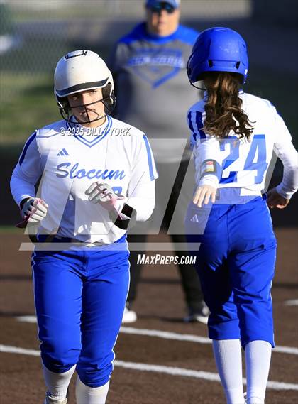 Thumbnail 2 in Slocum vs Athens photogallery.