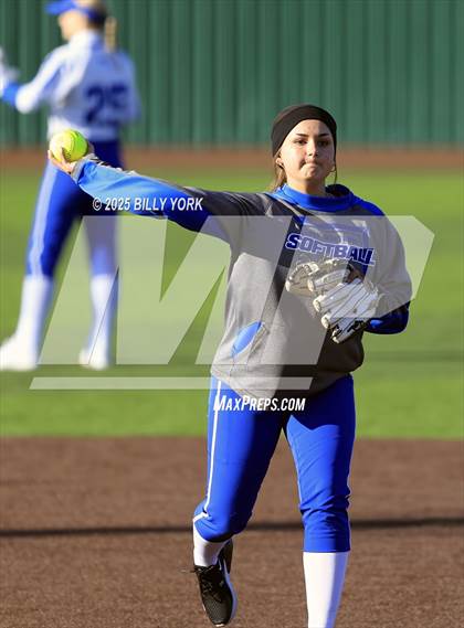 Thumbnail 2 in Slocum vs Athens photogallery.