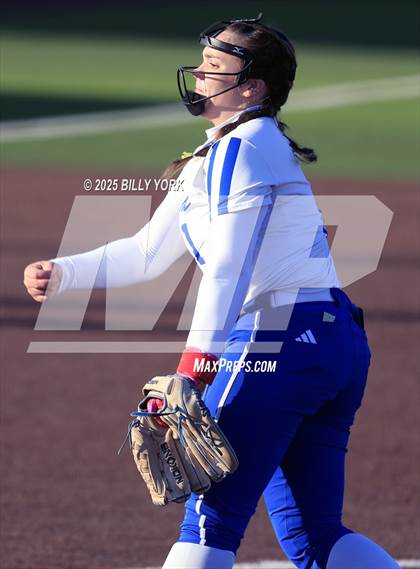 Thumbnail 1 in Slocum vs Athens photogallery.