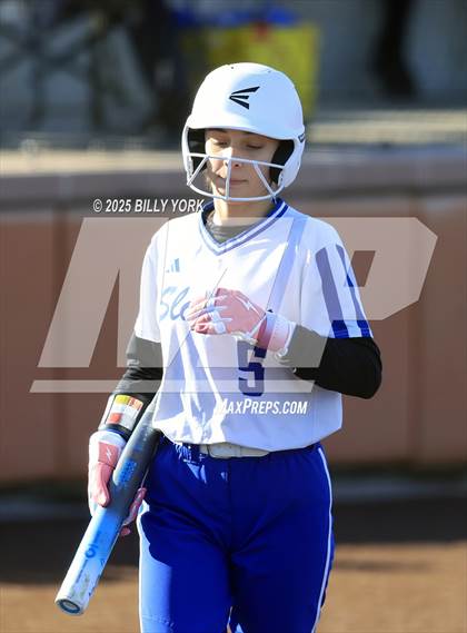 Thumbnail 2 in Slocum vs Athens photogallery.