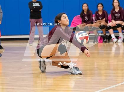 Thumbnail 3 in Uvalde @ Harlan photogallery.