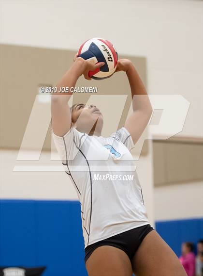 Thumbnail 1 in Uvalde @ Harlan photogallery.