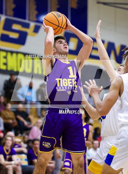 Thumbnail 1 in Lemoore @ Clovis photogallery.