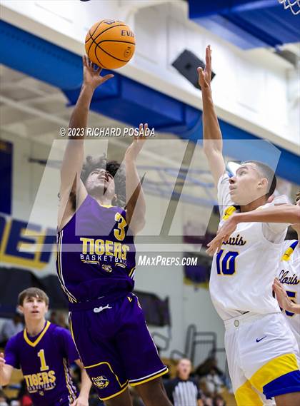 Thumbnail 1 in Lemoore @ Clovis photogallery.