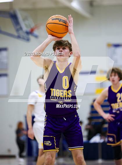 Thumbnail 2 in Lemoore @ Clovis photogallery.
