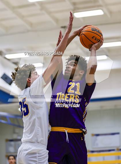 Thumbnail 3 in Lemoore @ Clovis photogallery.