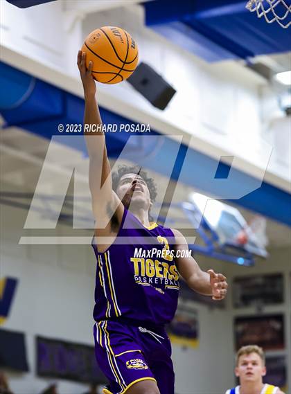 Thumbnail 3 in Lemoore @ Clovis photogallery.