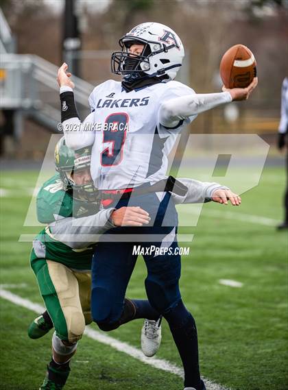 Thumbnail 2 in Dighton-Rehoboth Regional vs. Apponequet Regional photogallery.