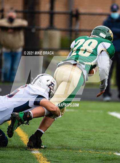 Thumbnail 2 in Dighton-Rehoboth Regional vs. Apponequet Regional photogallery.