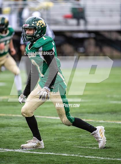 Thumbnail 1 in Dighton-Rehoboth Regional vs. Apponequet Regional photogallery.