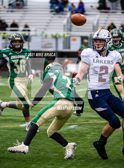 Thumbnail 1 in Dighton-Rehoboth Regional vs. Apponequet Regional photogallery.