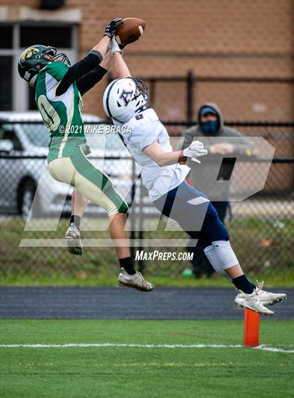 Thumbnail 1 in Dighton-Rehoboth Regional vs. Apponequet Regional photogallery.