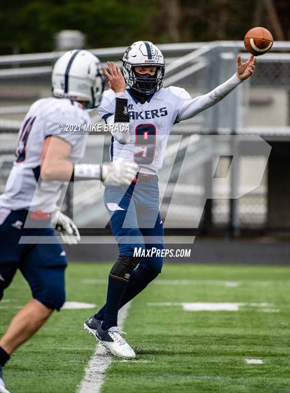 Thumbnail 2 in Dighton-Rehoboth Regional vs. Apponequet Regional photogallery.