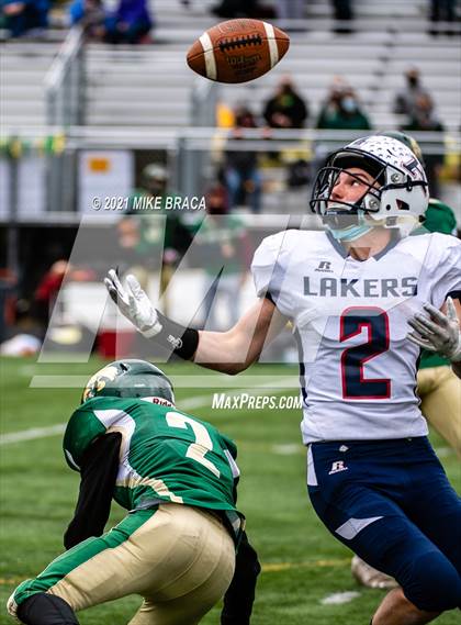 Thumbnail 2 in Dighton-Rehoboth Regional vs. Apponequet Regional photogallery.