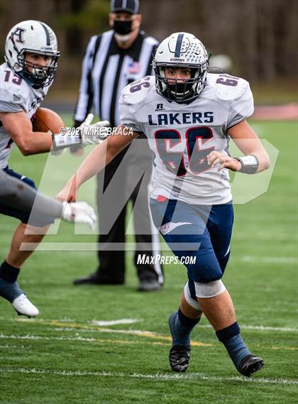 Thumbnail 1 in Dighton-Rehoboth Regional vs. Apponequet Regional photogallery.