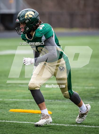 Thumbnail 1 in Dighton-Rehoboth Regional vs. Apponequet Regional photogallery.