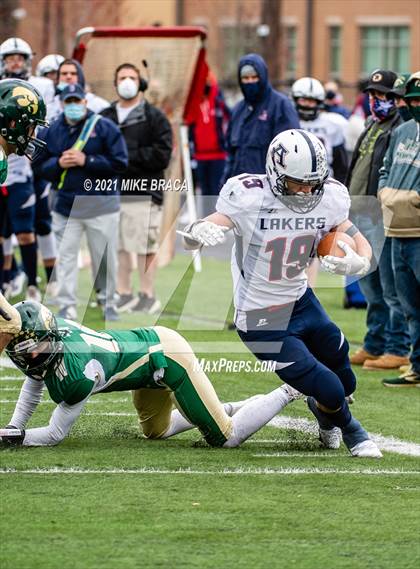 Thumbnail 1 in Dighton-Rehoboth Regional vs. Apponequet Regional photogallery.