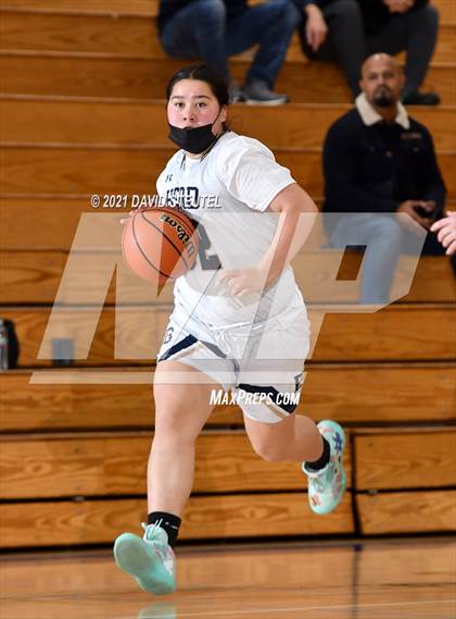 Thumbnail 2 in Forest Lake Christian vs. Elk Grove (Chavez Classic) photogallery.