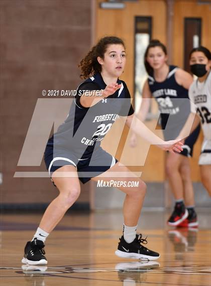 Thumbnail 1 in Forest Lake Christian vs. Elk Grove (Chavez Classic) photogallery.