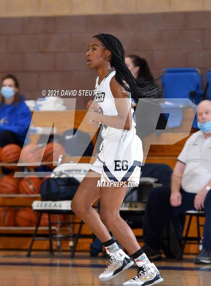 Thumbnail 3 in Forest Lake Christian vs. Elk Grove (Chavez Classic) photogallery.
