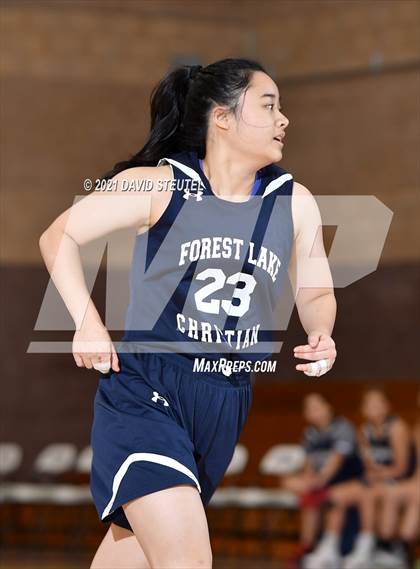 Thumbnail 2 in Forest Lake Christian vs. Elk Grove (Chavez Classic) photogallery.