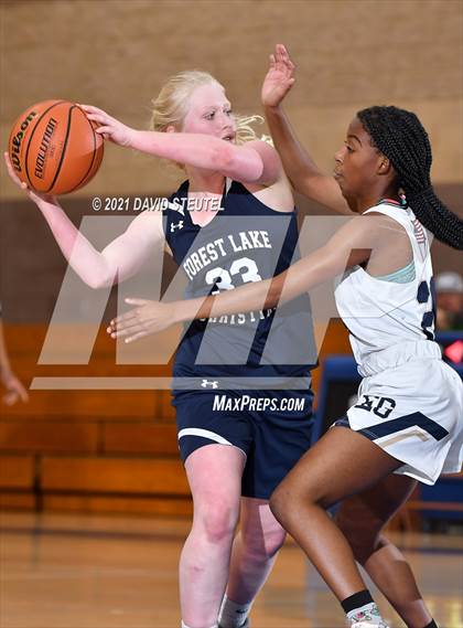 Thumbnail 1 in Forest Lake Christian vs. Elk Grove (Chavez Classic) photogallery.
