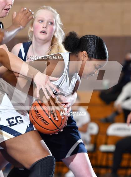 Thumbnail 1 in Forest Lake Christian vs. Elk Grove (Chavez Classic) photogallery.
