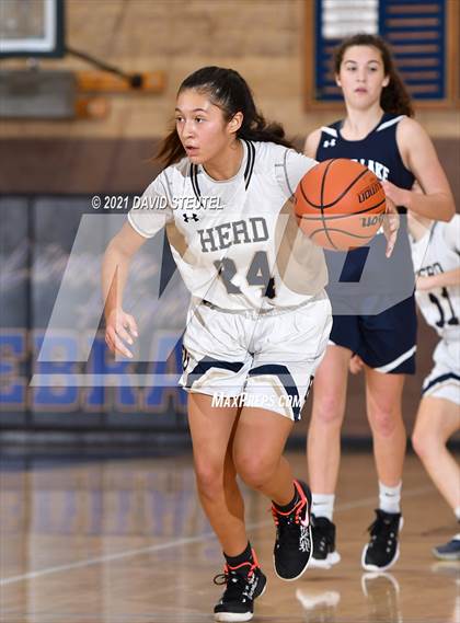 Thumbnail 1 in Forest Lake Christian vs. Elk Grove (Chavez Classic) photogallery.