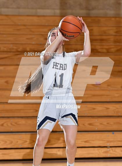 Thumbnail 3 in Forest Lake Christian vs. Elk Grove (Chavez Classic) photogallery.