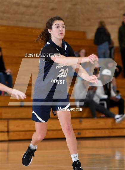 Thumbnail 2 in Forest Lake Christian vs. Elk Grove (Chavez Classic) photogallery.