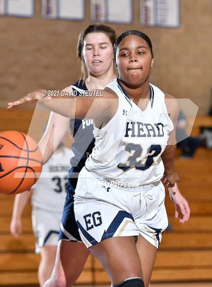 Thumbnail 2 in Forest Lake Christian vs. Elk Grove (Chavez Classic) photogallery.