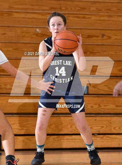 Thumbnail 2 in Forest Lake Christian vs. Elk Grove (Chavez Classic) photogallery.