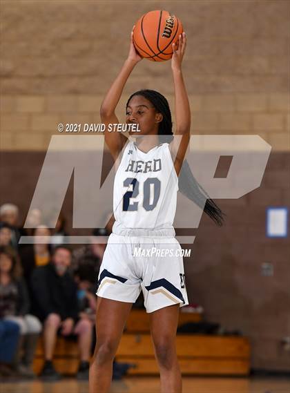Thumbnail 2 in Forest Lake Christian vs. Elk Grove (Chavez Classic) photogallery.