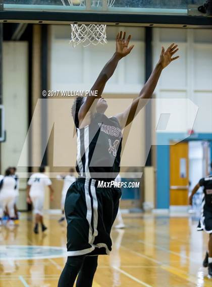Thumbnail 2 in Poughkeepsie vs Kingston (Officials vs Cancer) photogallery.