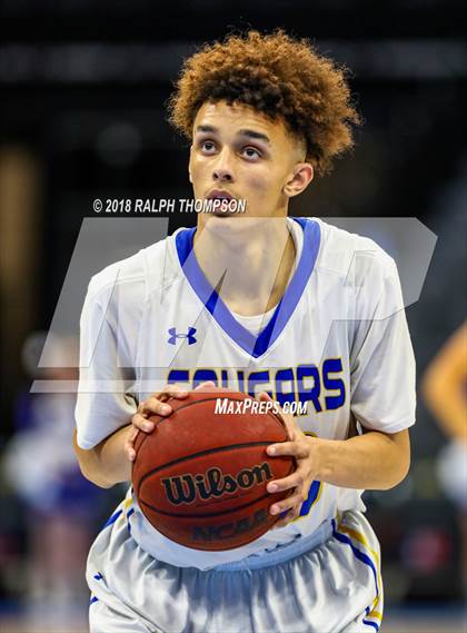 Thumbnail 2 in Del Campo vs. Rocklin (@ Golden 1 Center) photogallery.