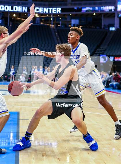 Thumbnail 2 in Del Campo vs. Rocklin (@ Golden 1 Center) photogallery.