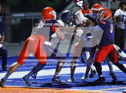 Thumbnail 2 in Sierra Canyon vs Chaminade photogallery.