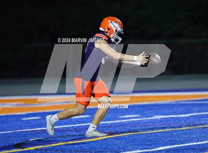 Thumbnail 2 in Sierra Canyon vs Chaminade photogallery.