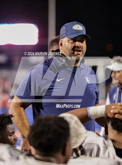 Thumbnail 2 in Sierra Canyon vs Chaminade photogallery.