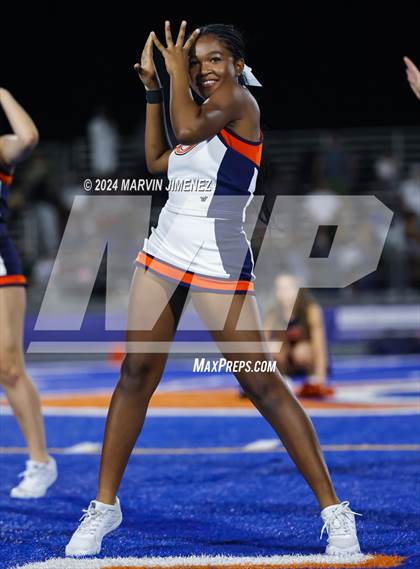 Thumbnail 1 in Sierra Canyon vs Chaminade photogallery.