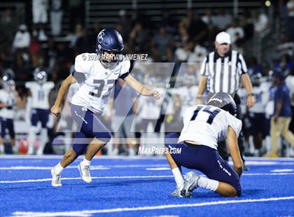 Thumbnail 2 in Sierra Canyon vs Chaminade photogallery.