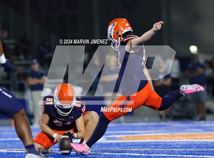 Thumbnail 2 in Sierra Canyon vs Chaminade photogallery.